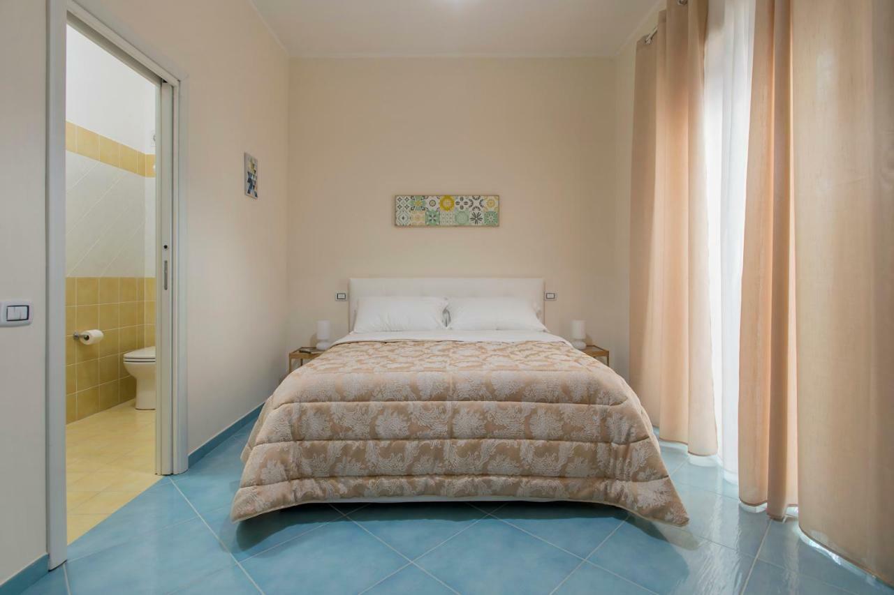 Ad Maiora Bed & Breakfast Салерно Екстериор снимка